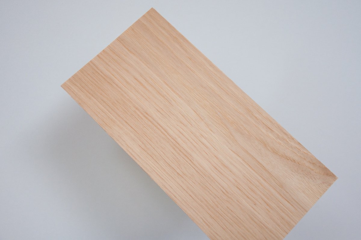 Hickory Furnier